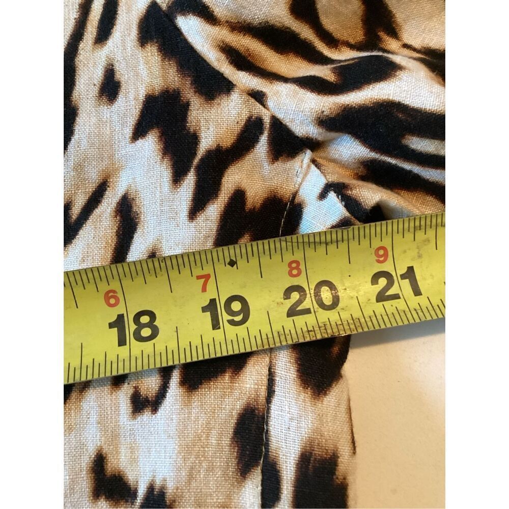 Chico’s 100% Linen Leopard Animal Print Shift Dress Sz 12 Pockets - Picture 8 of 9